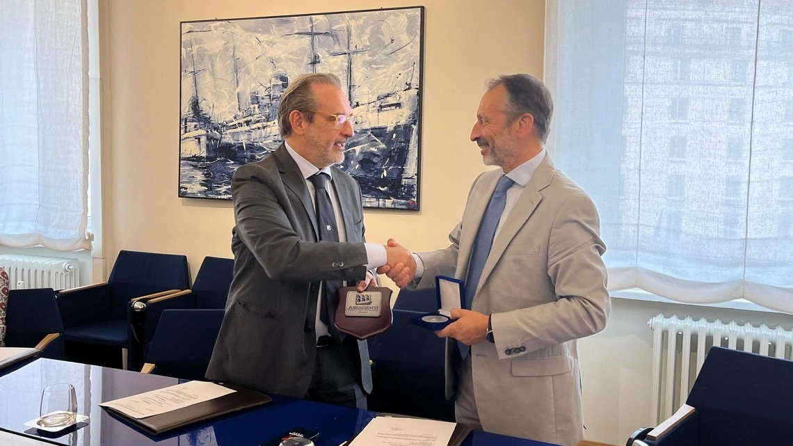 Il Commissario Paroli incontra gli agenti marittimi genovesi